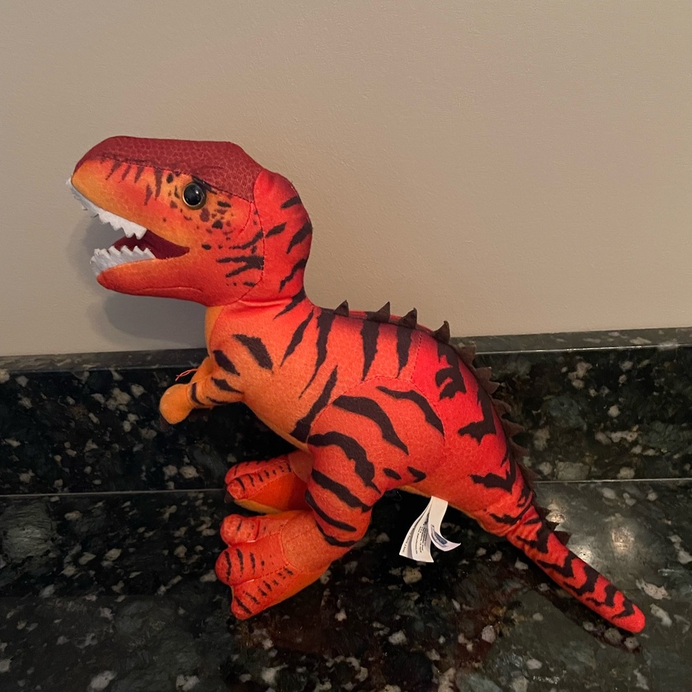 Jurassic World Dinosaur Plush - Picture 4 of 9